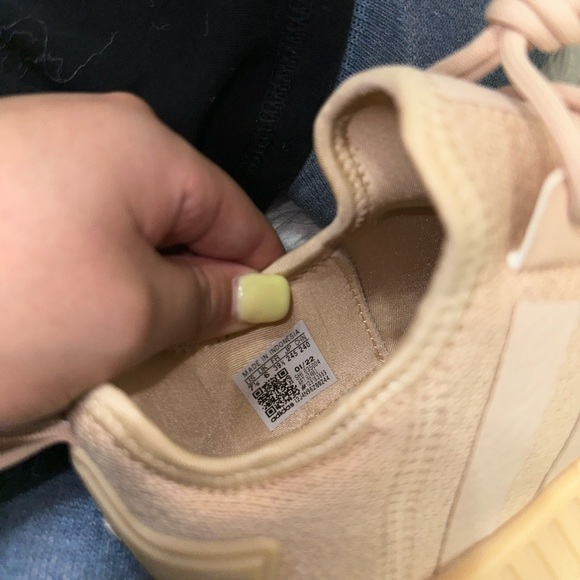 adidas Women's NMD R1 Shoes - Picture 5 of 9